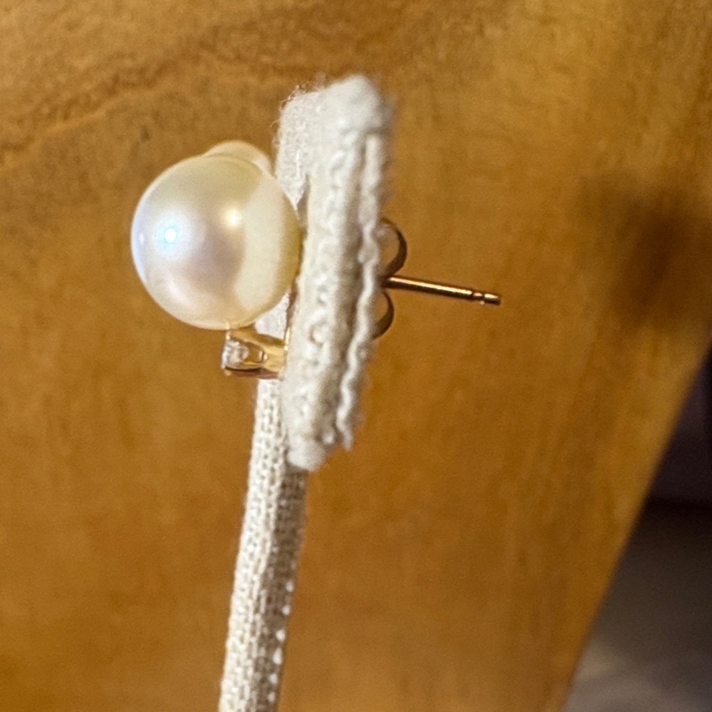 Classic Cultures Pearl with Diamond Accent Stud Earrings | 14k gold